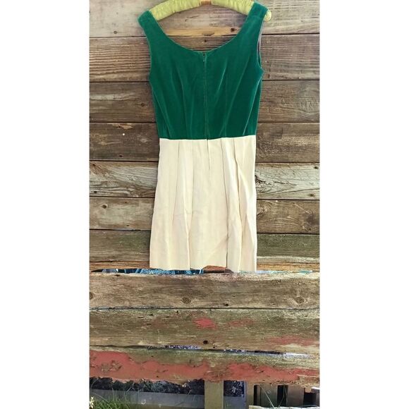 Vintage dress velvet top coderoy bottom estate find 60s 70s. Size small if you l - Picture 4 of 6